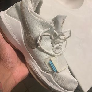 Paul George 1s Oatmeal Gum